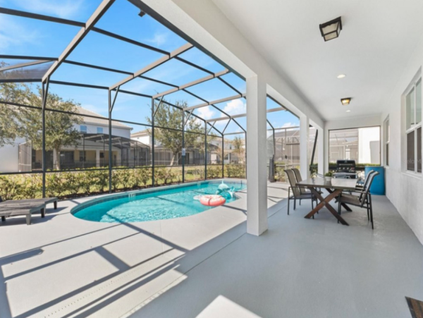 Luxury 8_bedroom Orlando Retreat - Perfect for Family Gatherings